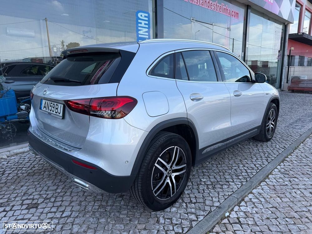 Mercedes-Benz GLA 250 - 4