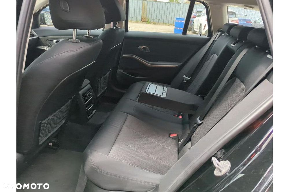 BMW Seria 3 - 7