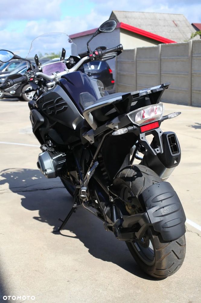 BMW R - 19