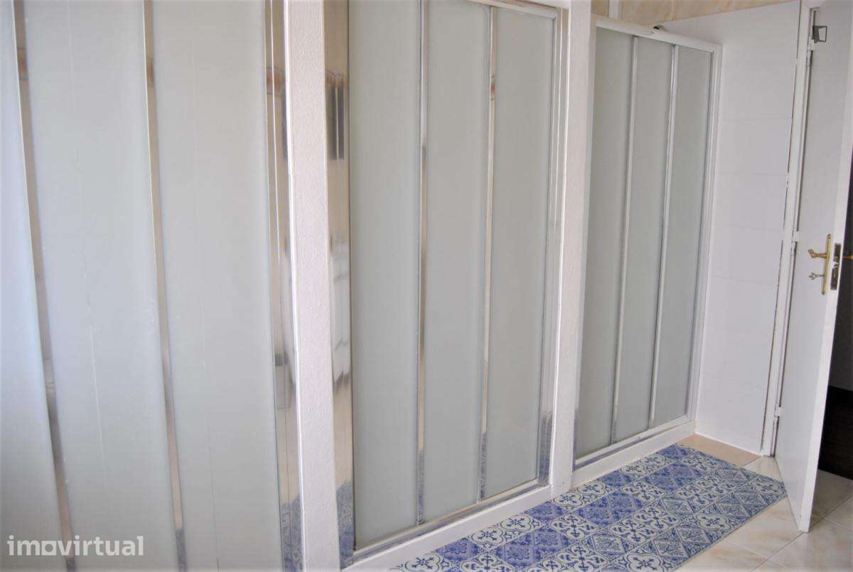 Quarto - localizado em Castelo branco - Grande imagem: 3/10
