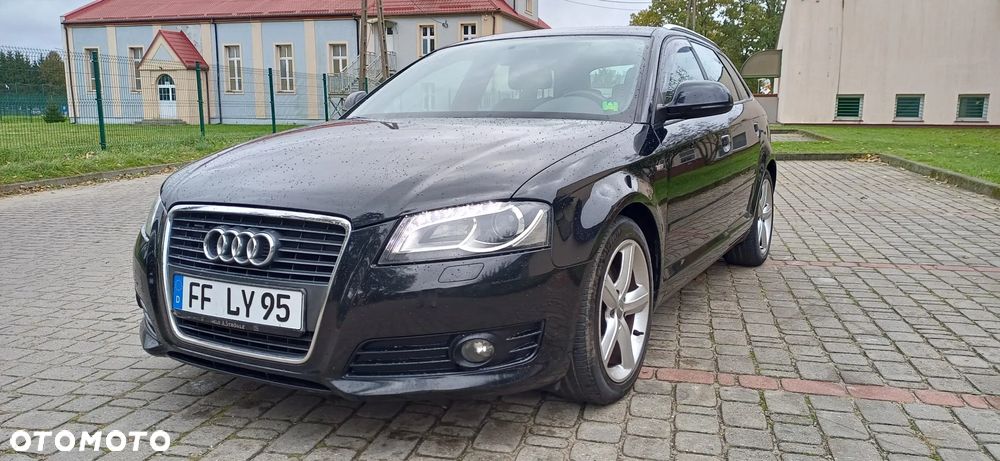 Audi A3 Sportback - 8