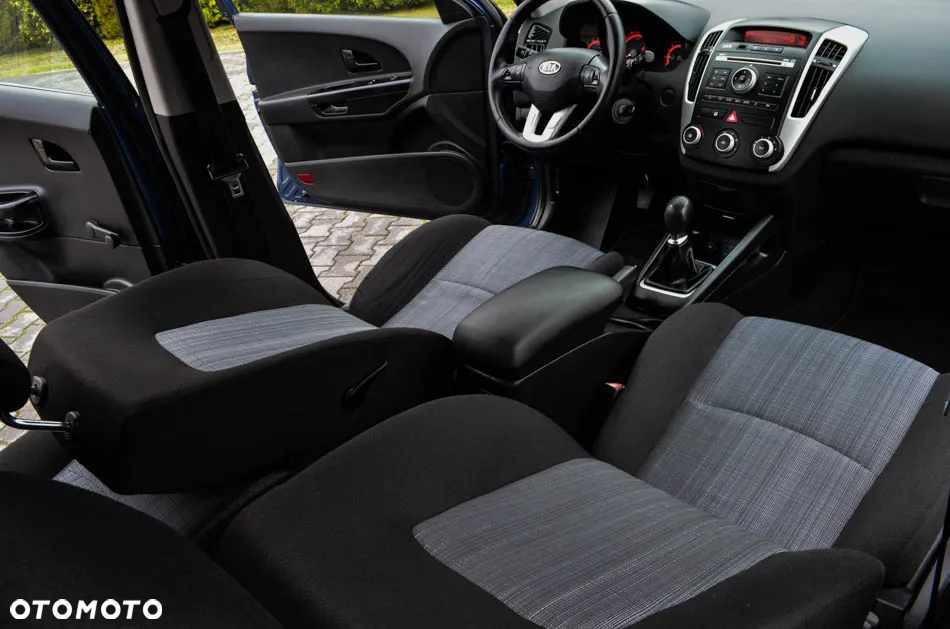 Kia Ceed Cee'd 1.6 Comfort - 35