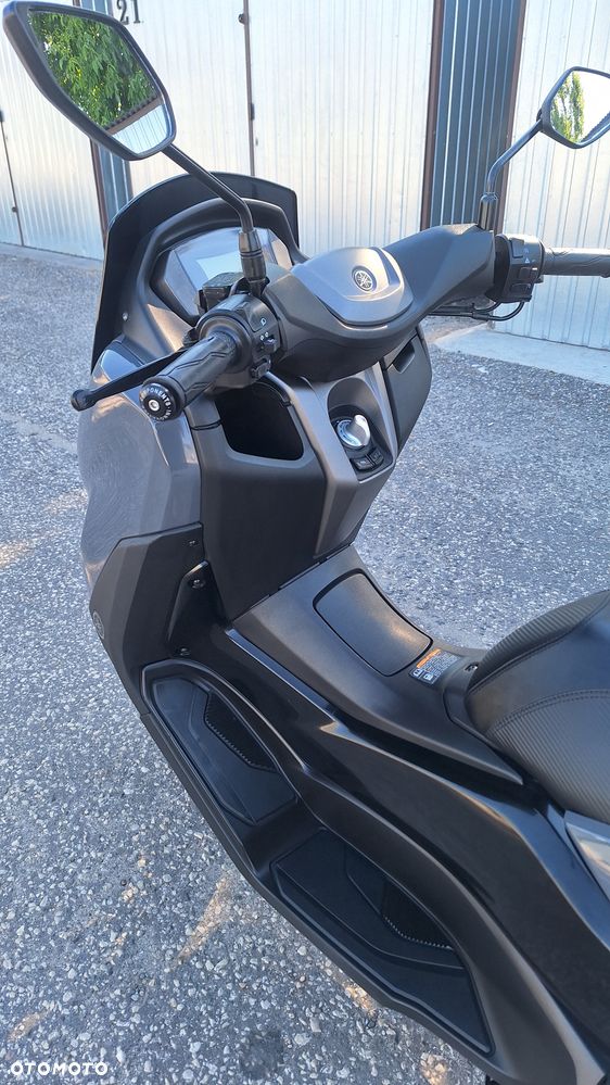 Yamaha NMAX - 5
