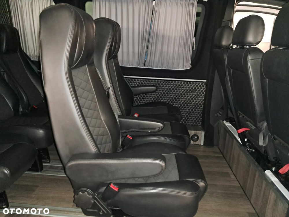 Mercedes-Benz Sprinter 907.221 - 17