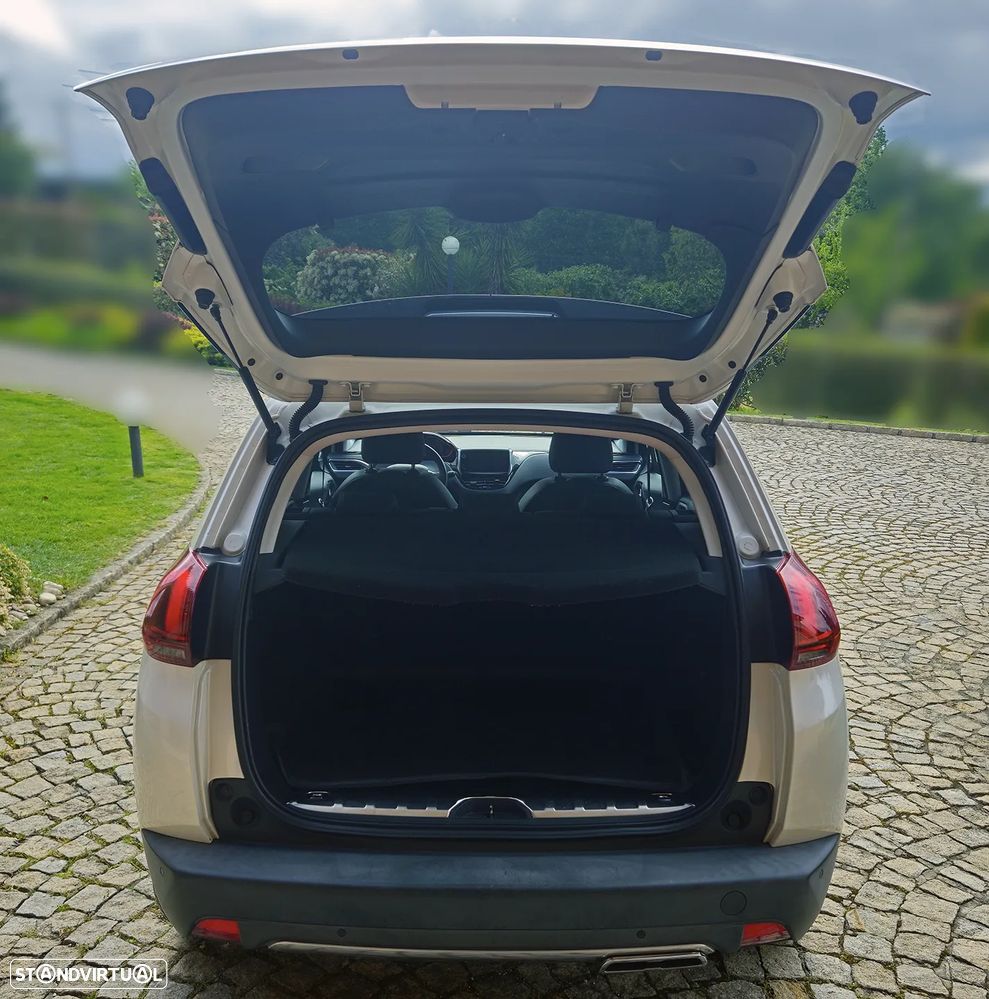 Peugeot 2008 1.2 PureTech GT Line EAT6 - 8