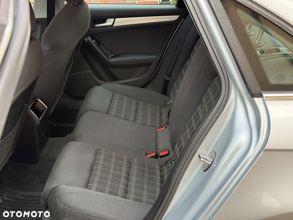 Audi A4 Limousine - 22