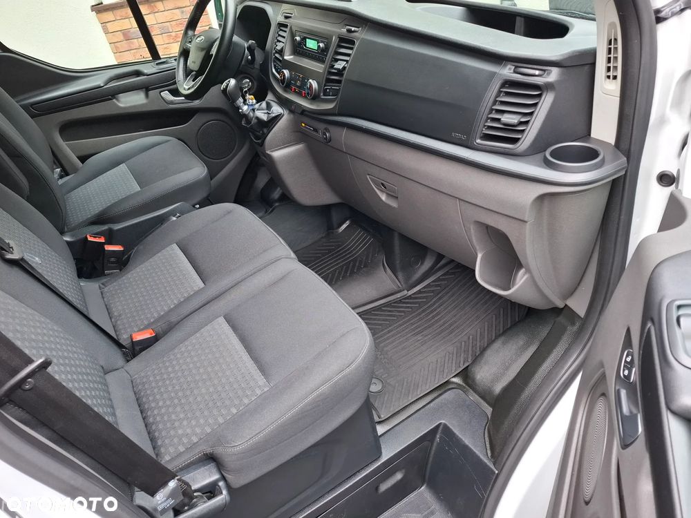 Ford Transit Custom - 13