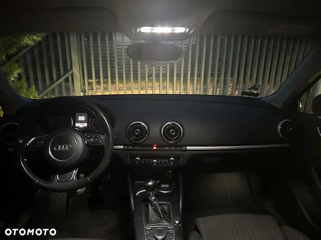 Audi A3 1.6 TDI Attraction - 16