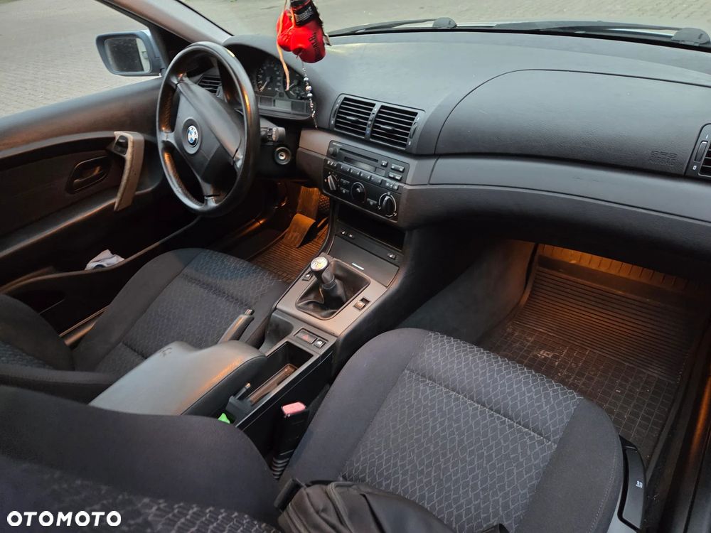 BMW Seria 3 316ti - 20