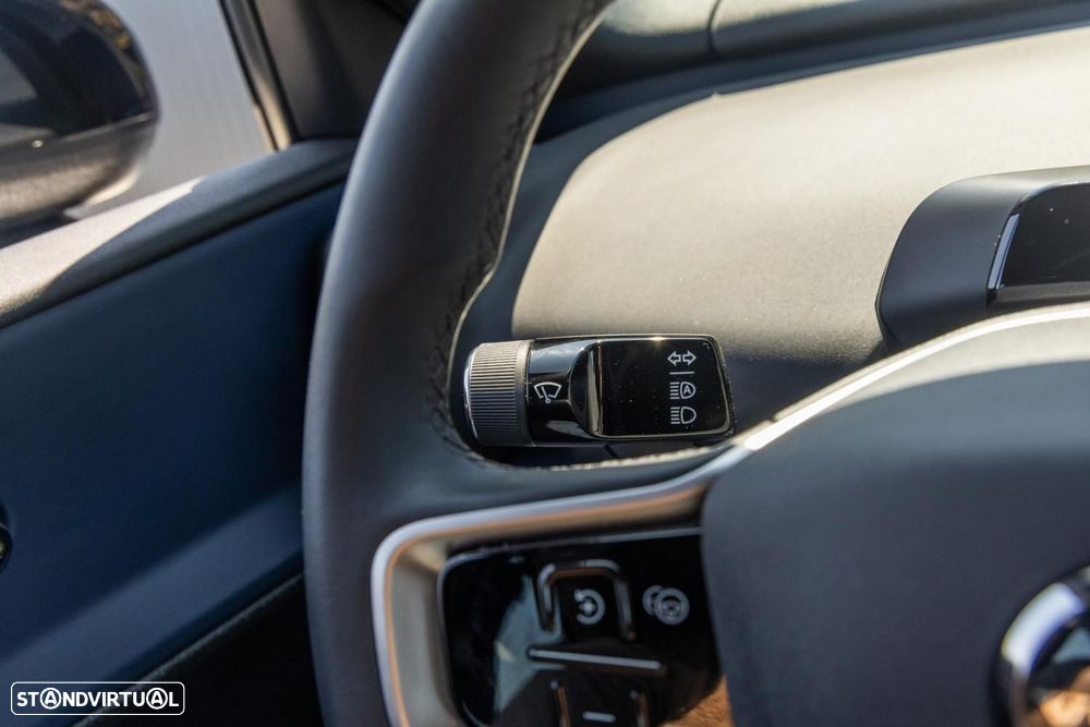 Volvo EX30 69 kWh Single Motor Extended Range Black Edition - 54