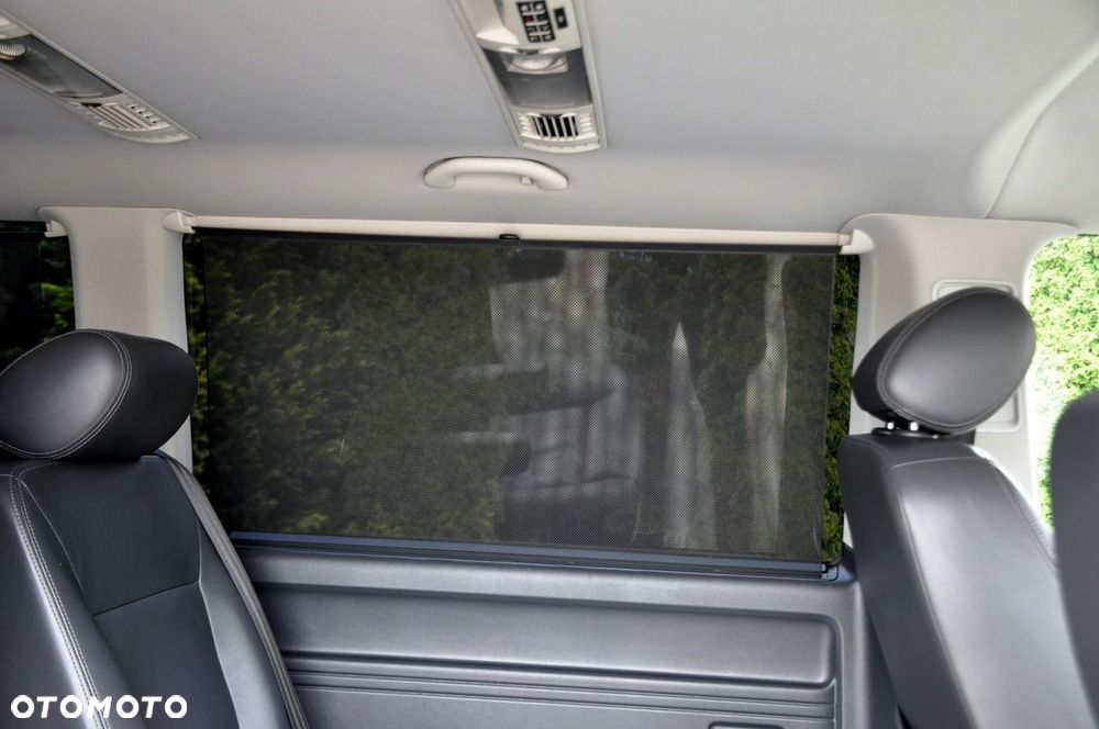 Volkswagen Multivan - 22