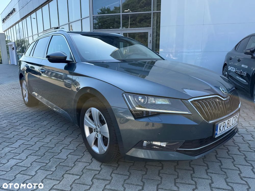 Skoda Superb 1.5 TSI Ambition DSG - 4