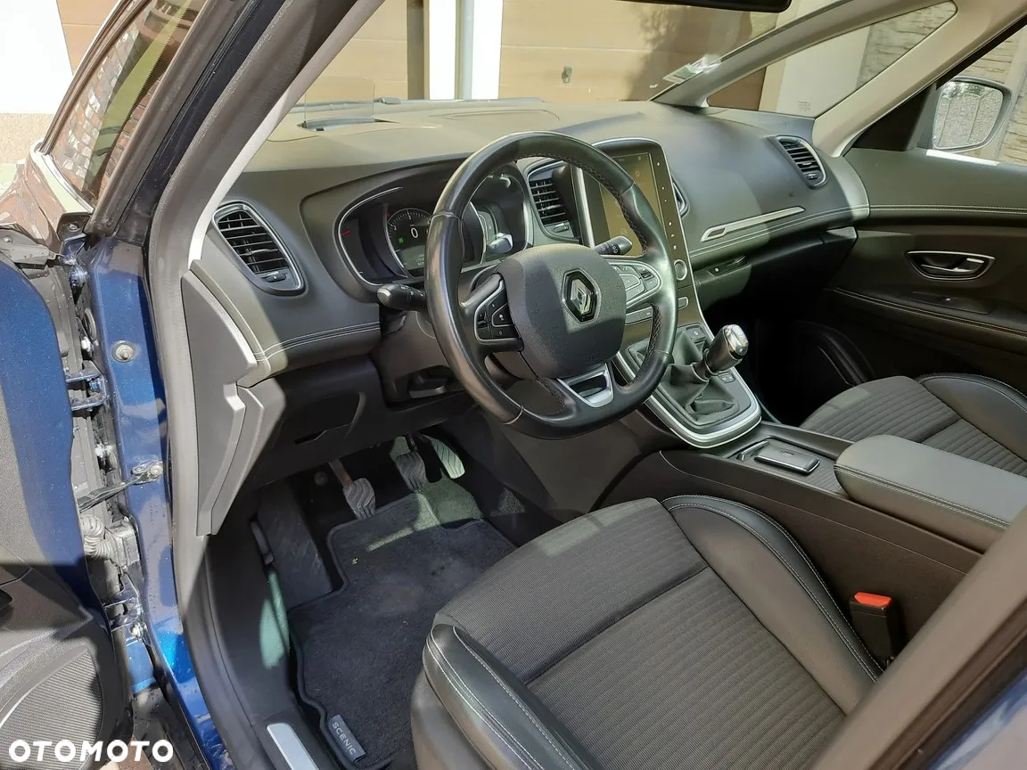 Renault Scenic - 15