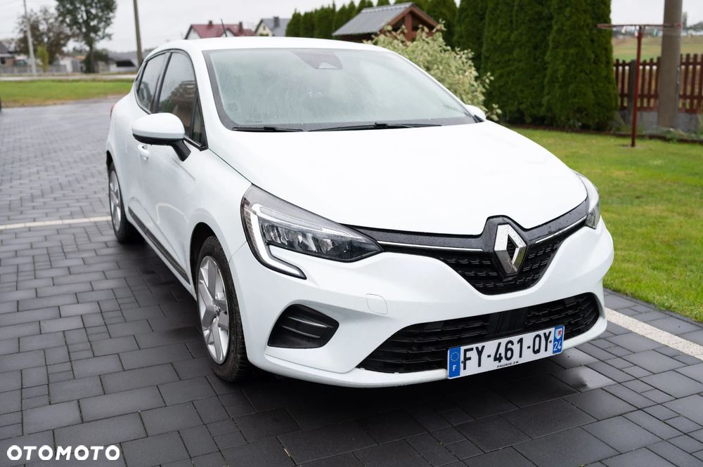 Renault Clio - 25