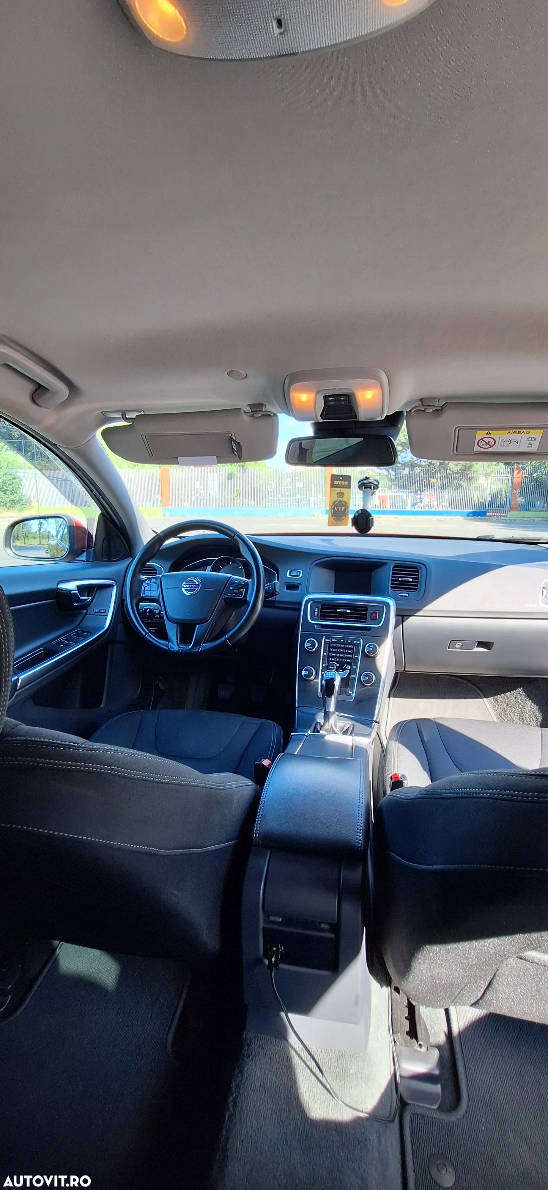 Volvo S60 D2 Momentum - 9