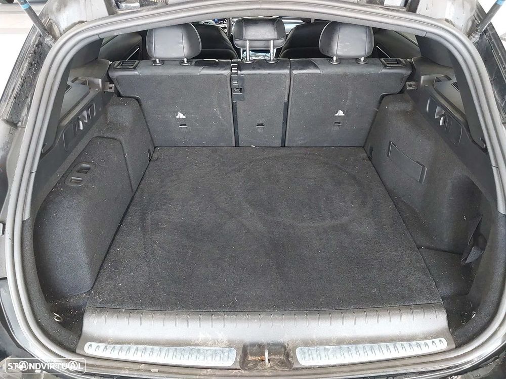 Mercedes-Benz C 300 e AMG Line - 11