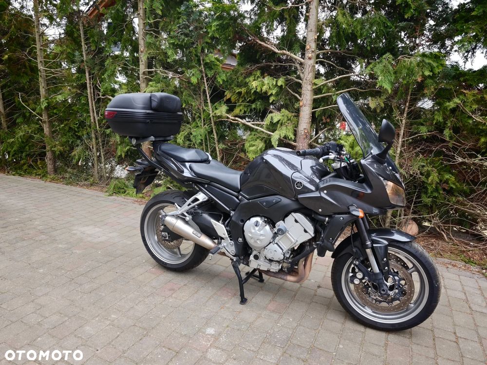 Yamaha FZ - 2