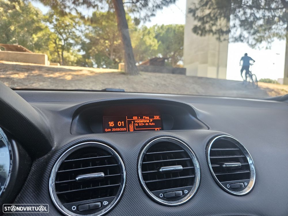 Peugeot 308 SW 1.6 HDi Premium CVM6 - 15