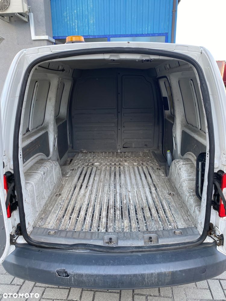 Volkswagen CADDY MAXI - 8