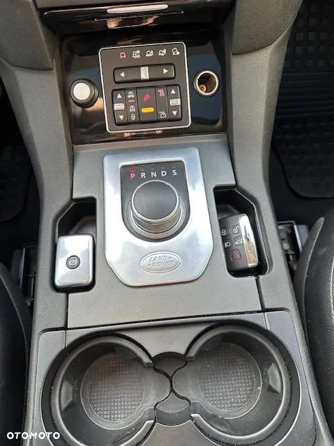 Land Rover Discovery - 32