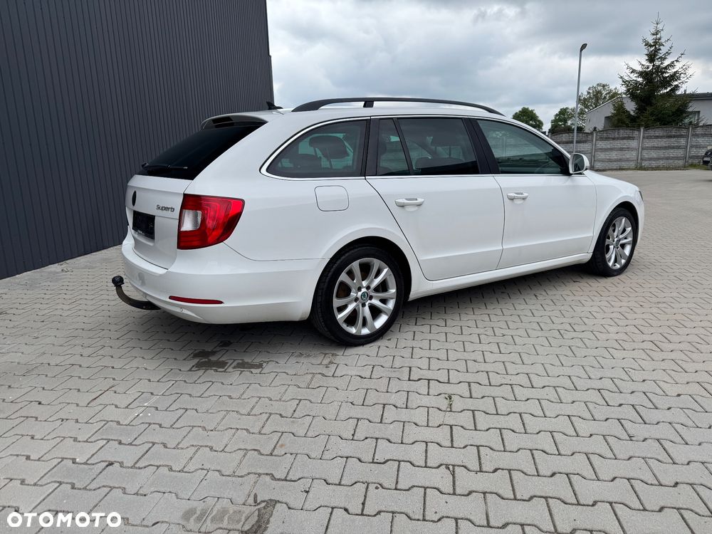 Skoda Superb 2.0 TDI Exclusive - 7