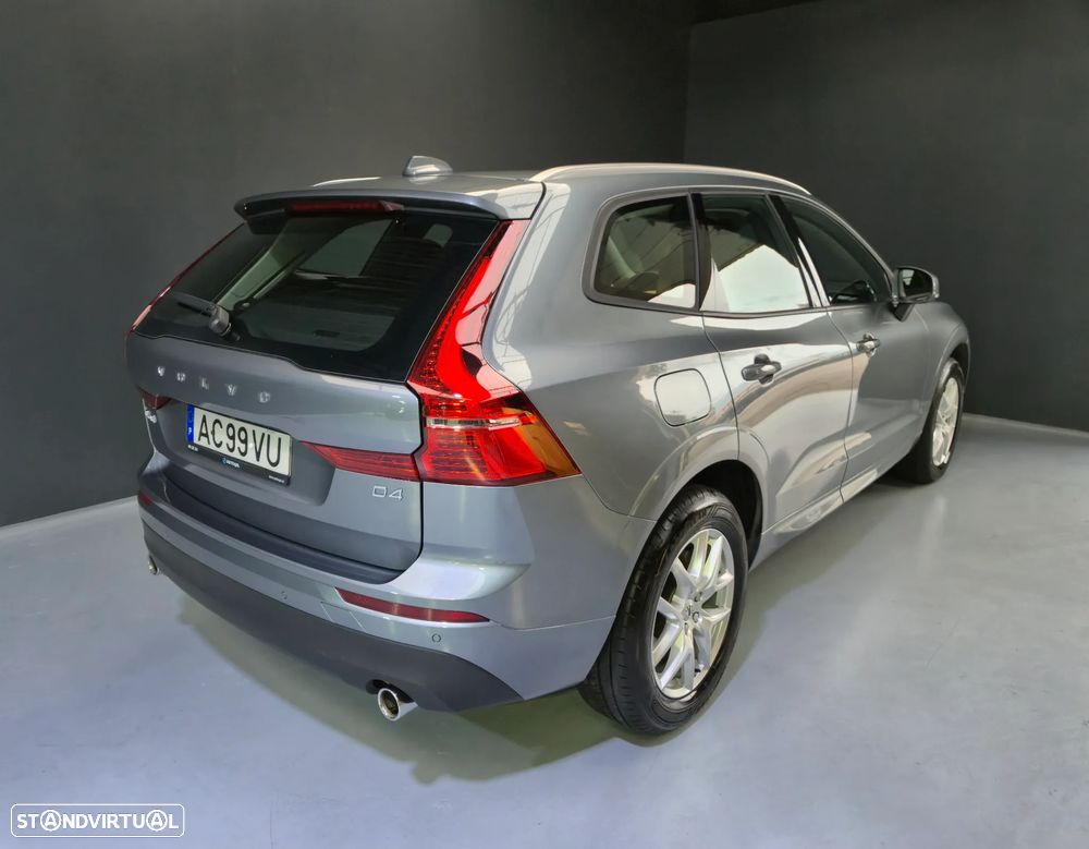Volvo XC 60 2.0 D4 Momentum Geartronic - 5
