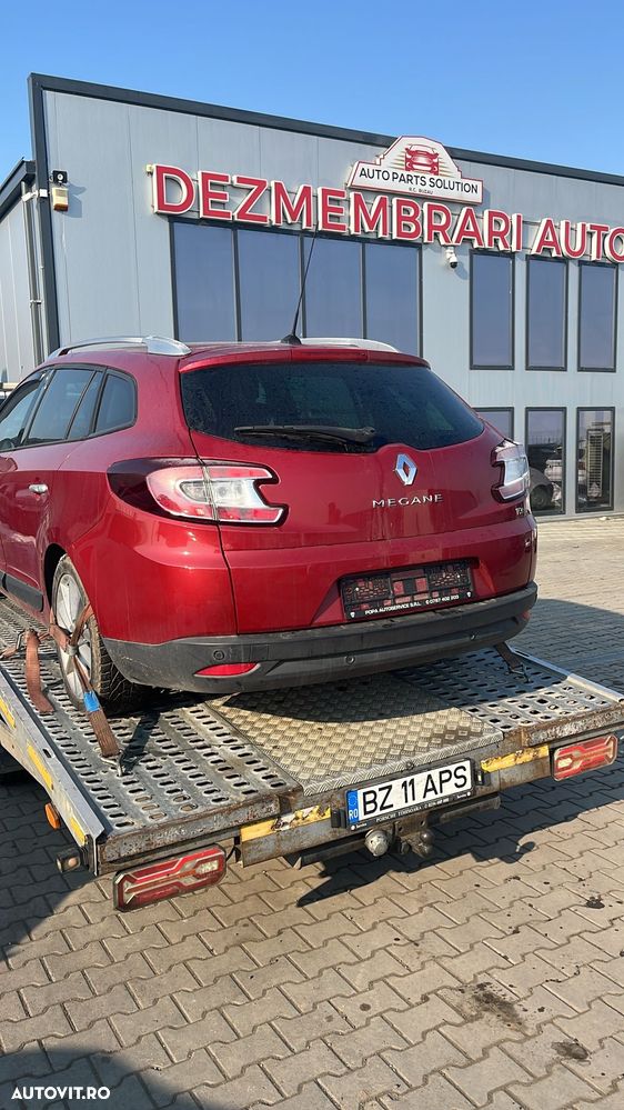 Dezmembram Renault Megane 3 1.4 TCE din 2011 - 3