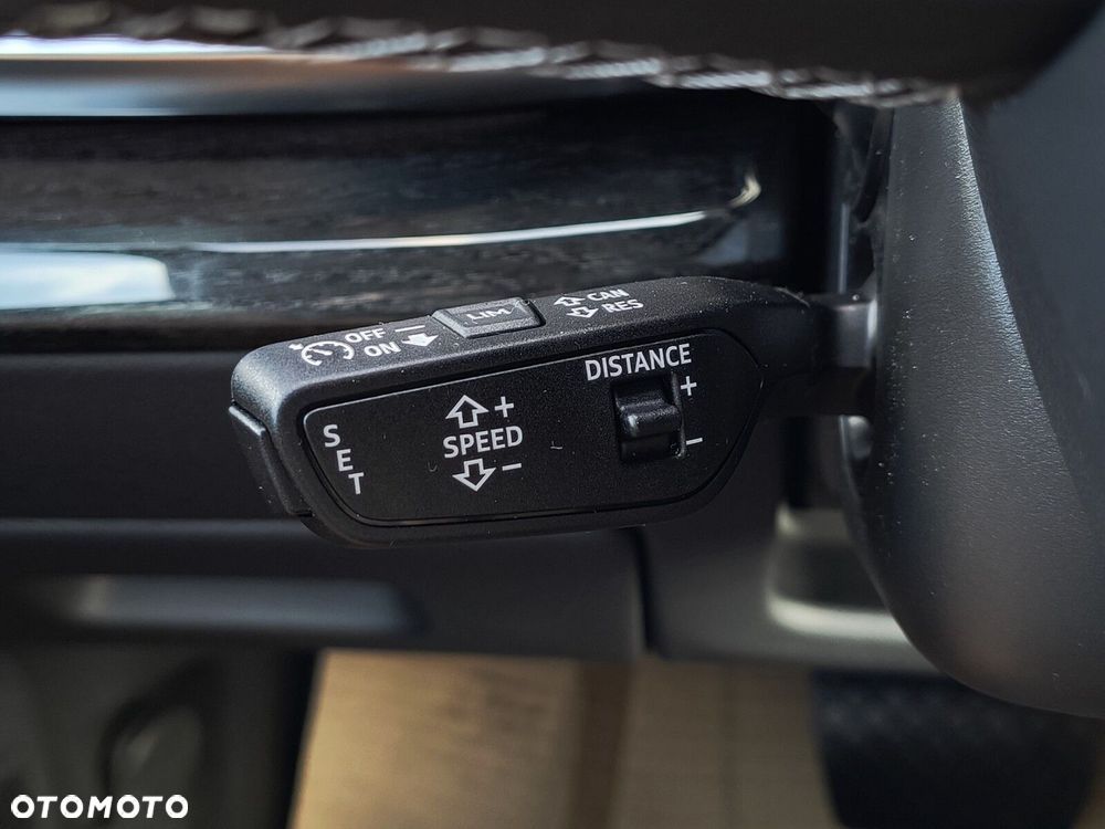 Audi Q8 - 32