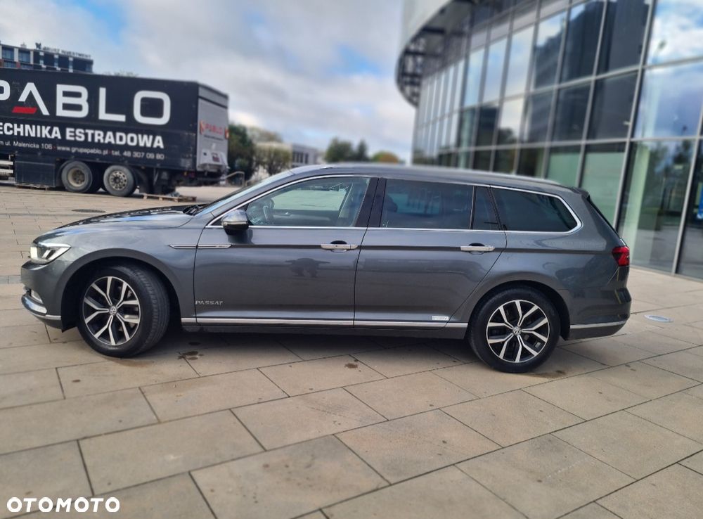 Volkswagen Passat - 2