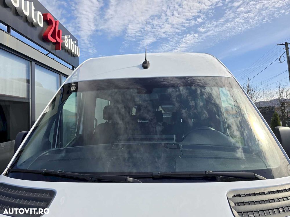 Mercedes-Benz Sprinter - 9