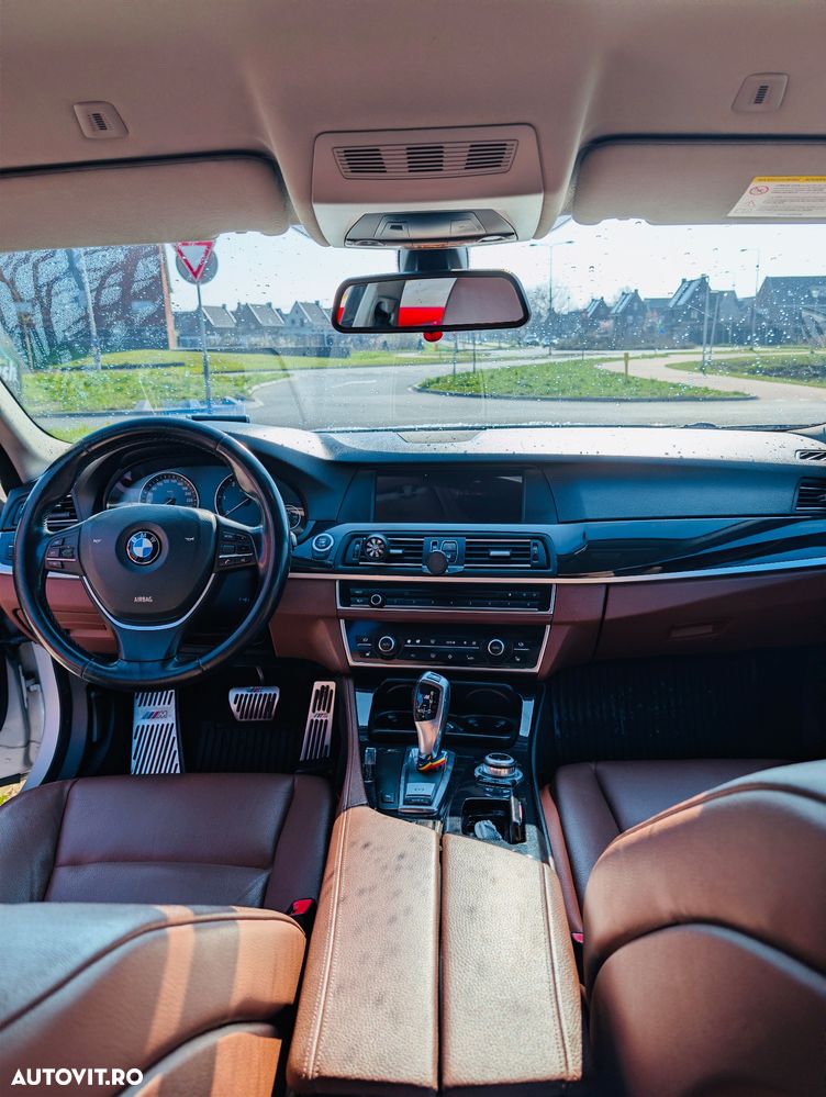 BMW Seria 5 520d Aut. - 12