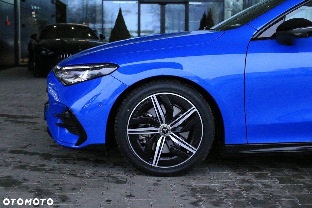 Mercedes-Benz CLA - 10