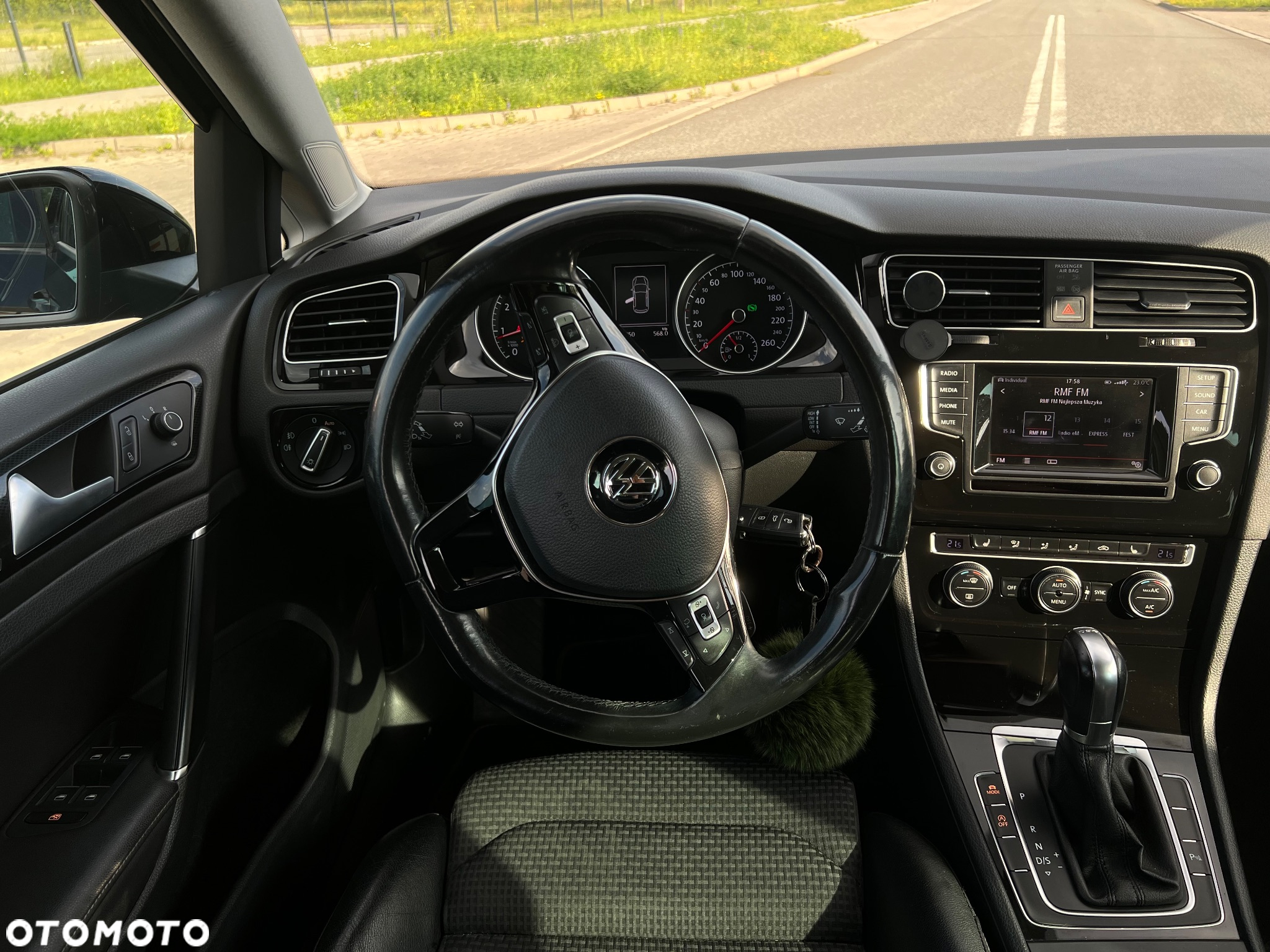 Volkswagen Golf VII 1.4 TSI BMT Highline DSG - 7