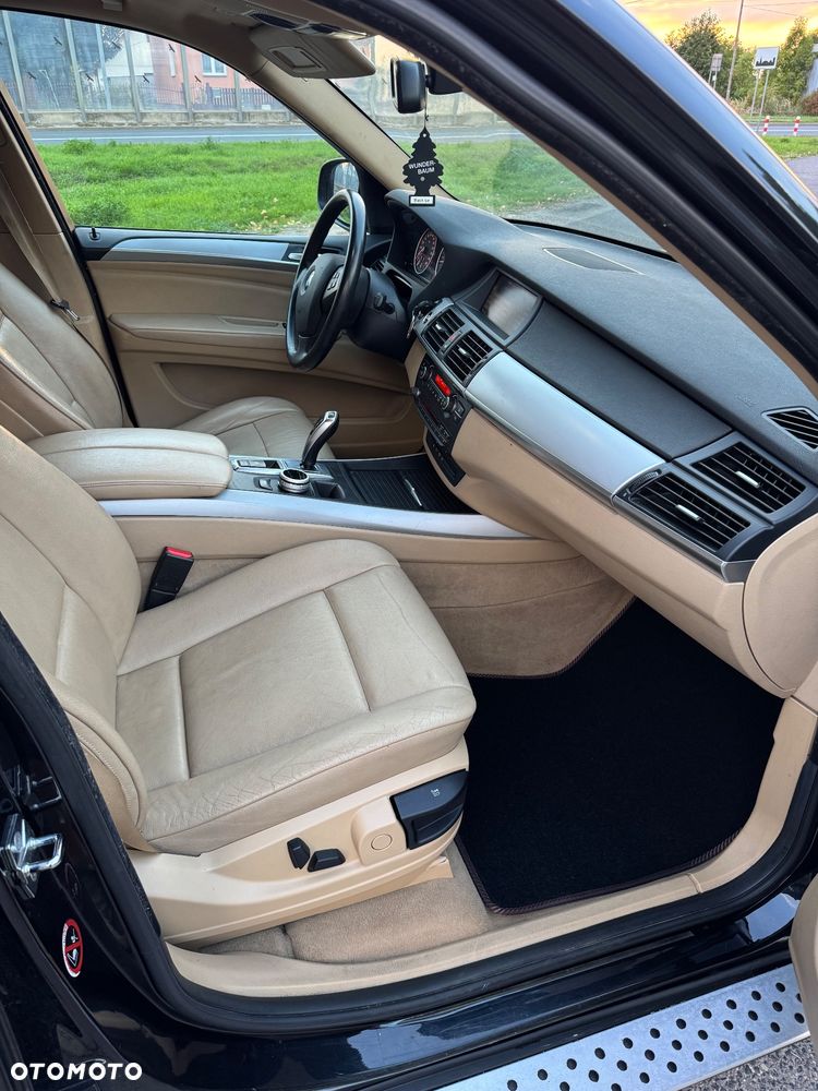 BMW X5 xDrive30d - 14