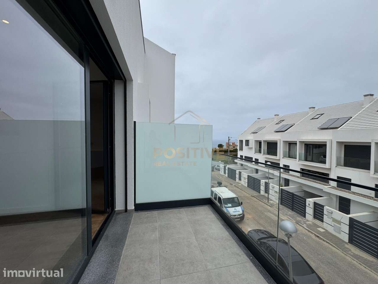 Moradia T3+1 nova na Ericeira | 3 suites, piscina e terraço com vista - Grande imagem: 2/45