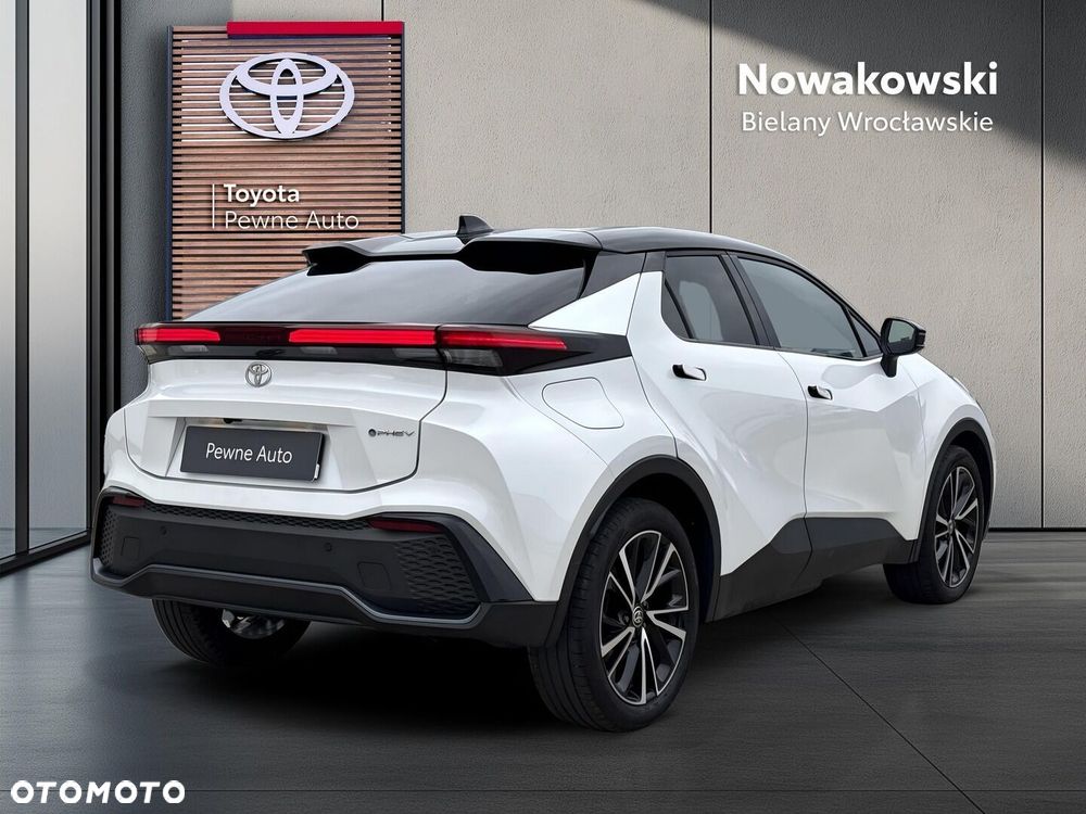Toyota C-HR 2.0 PHEV Dynamic Force Executive - 2