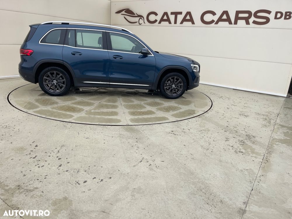 Mercedes-Benz GLB - 16