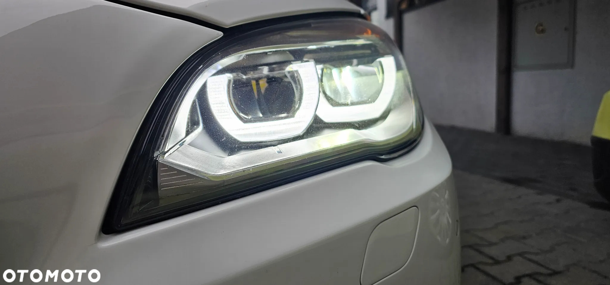 BMW Seria 7 740i - 17