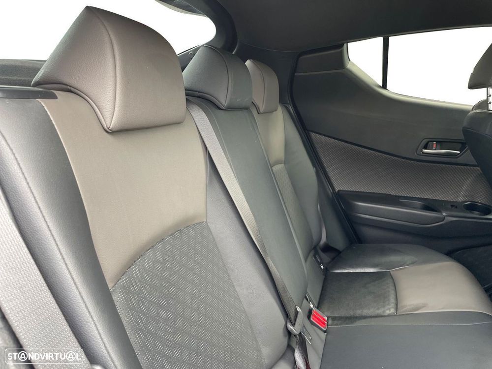 Toyota C-HR - 8