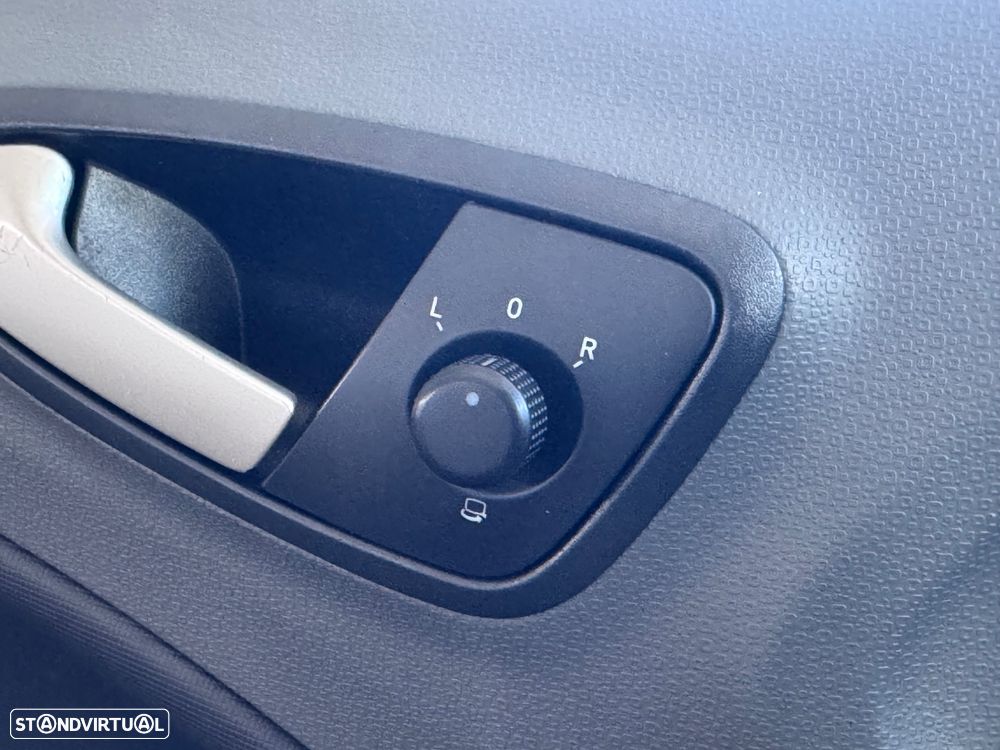 SEAT Ibiza 1.2 12V Reference - 17