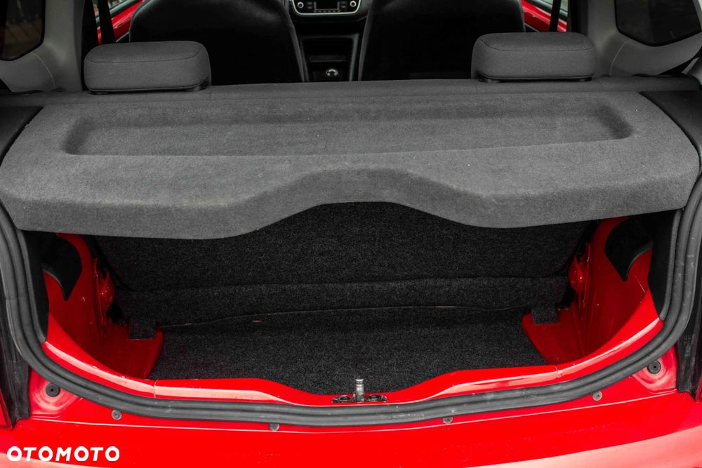 Volkswagen up! 1.0 street EU6 - 13