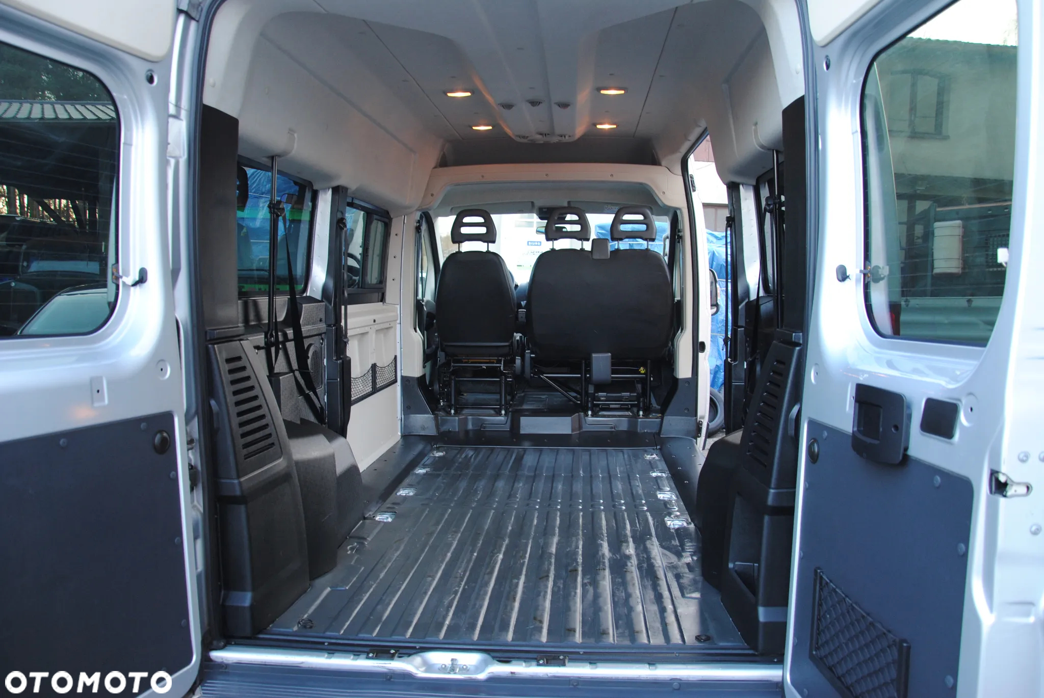 Peugeot Boxer HDi 333 L2H2 Active - 15