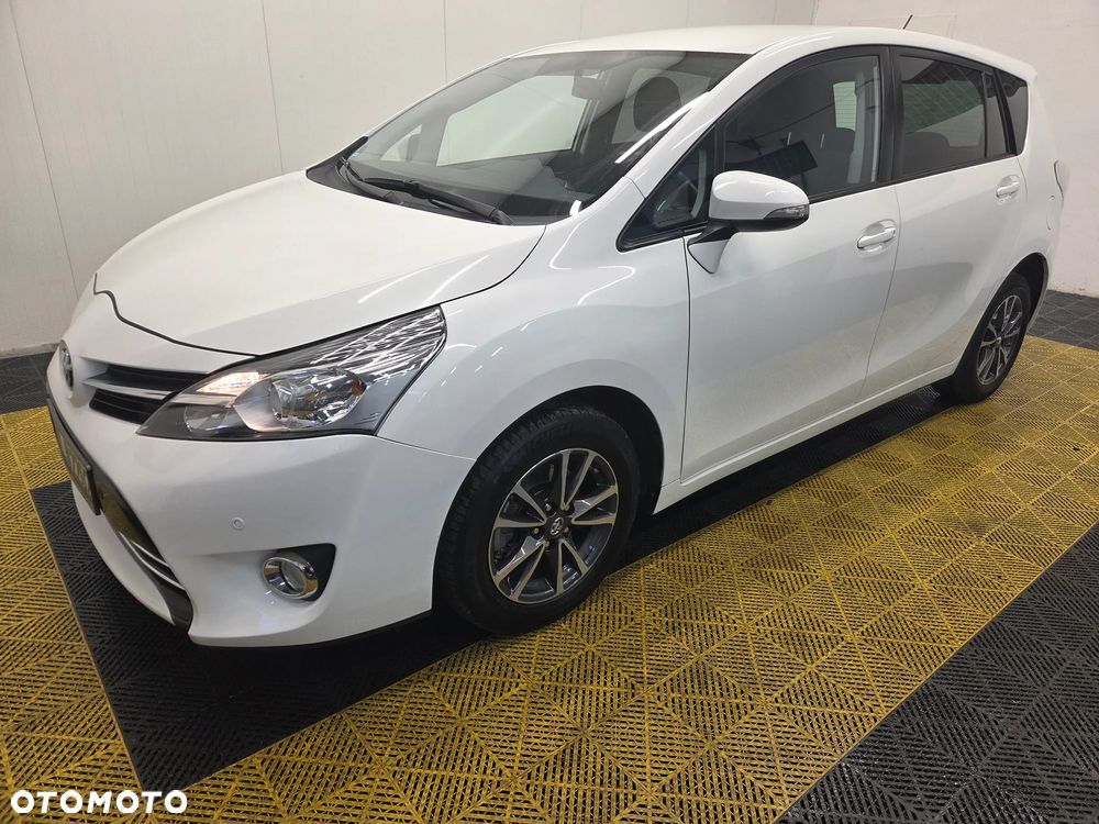 Toyota Verso 1.8 Multidrive Edition - 1