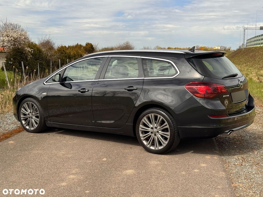 Opel Astra 2.0 CDTI DPF ecoFLEX SportsTourer Start/Stop Innovation - 16