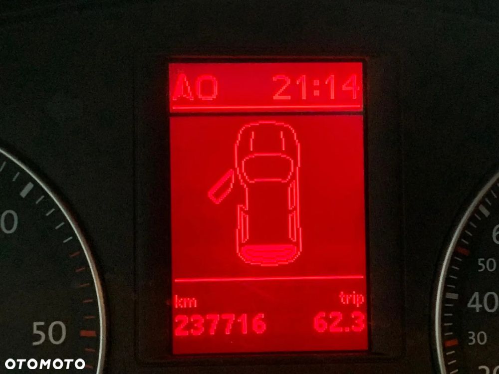 Volkswagen Golf 2.0 TDI GT Sport - 9