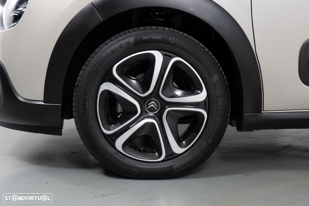 Citroën C3 1.2 PureTech C-Series - 17