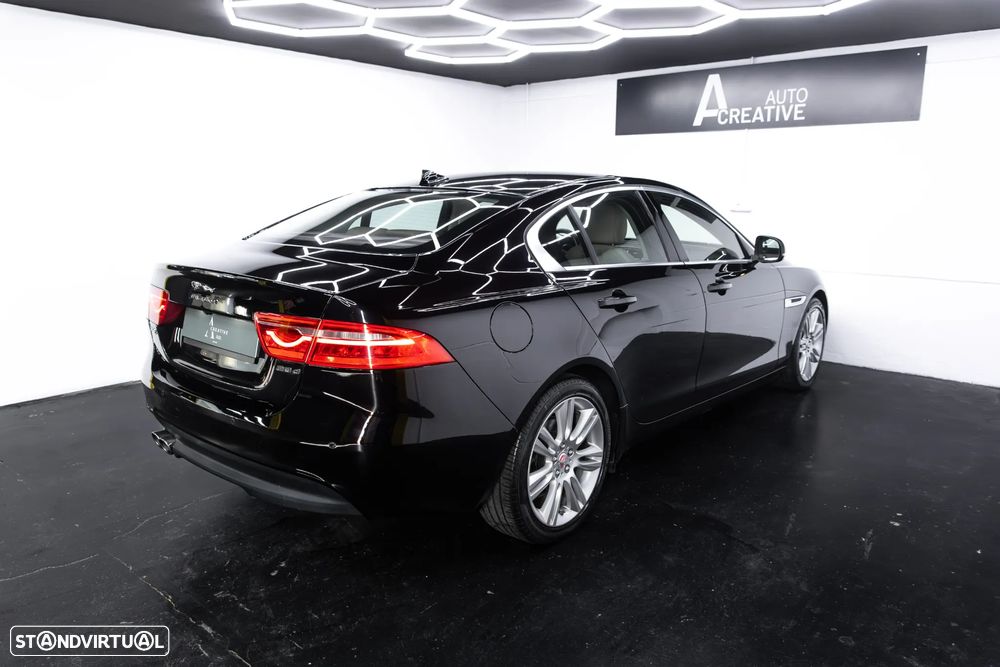 Jaguar XE 2.0 D Prestige Aut. - 14