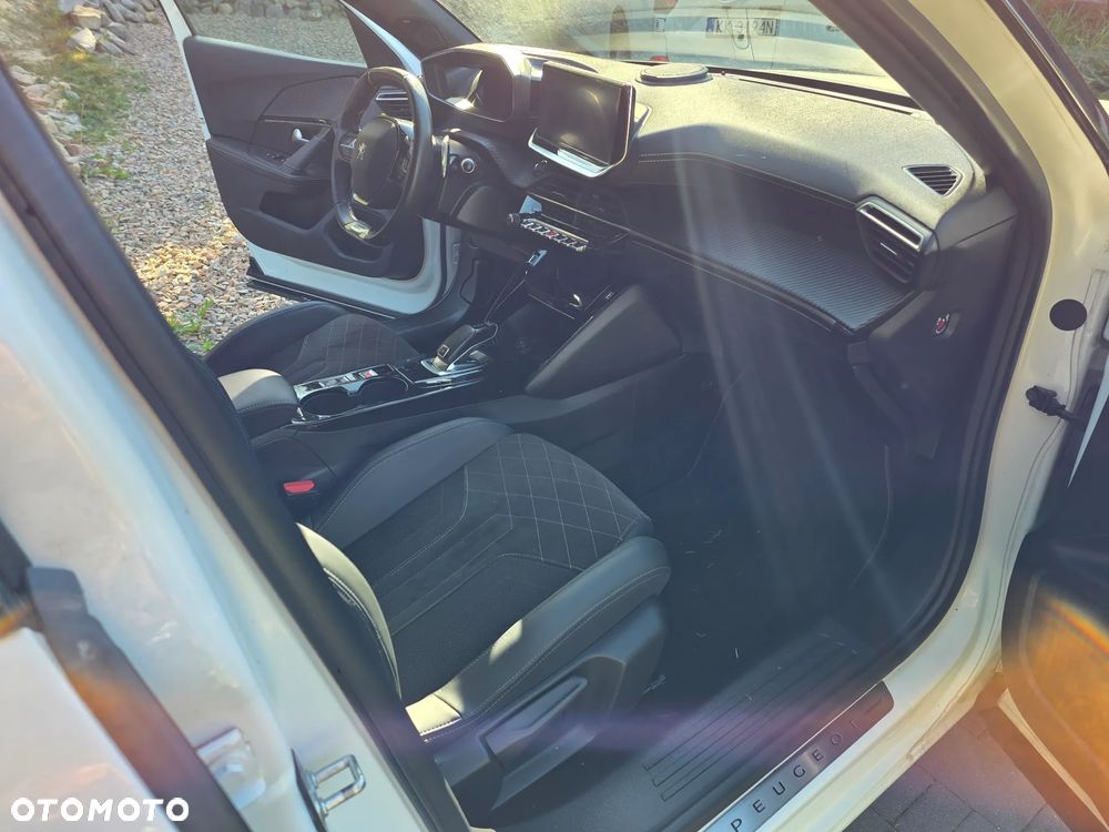 Peugeot 2008 1.2 PureTech GT Pack S&S EAT8 - 9
