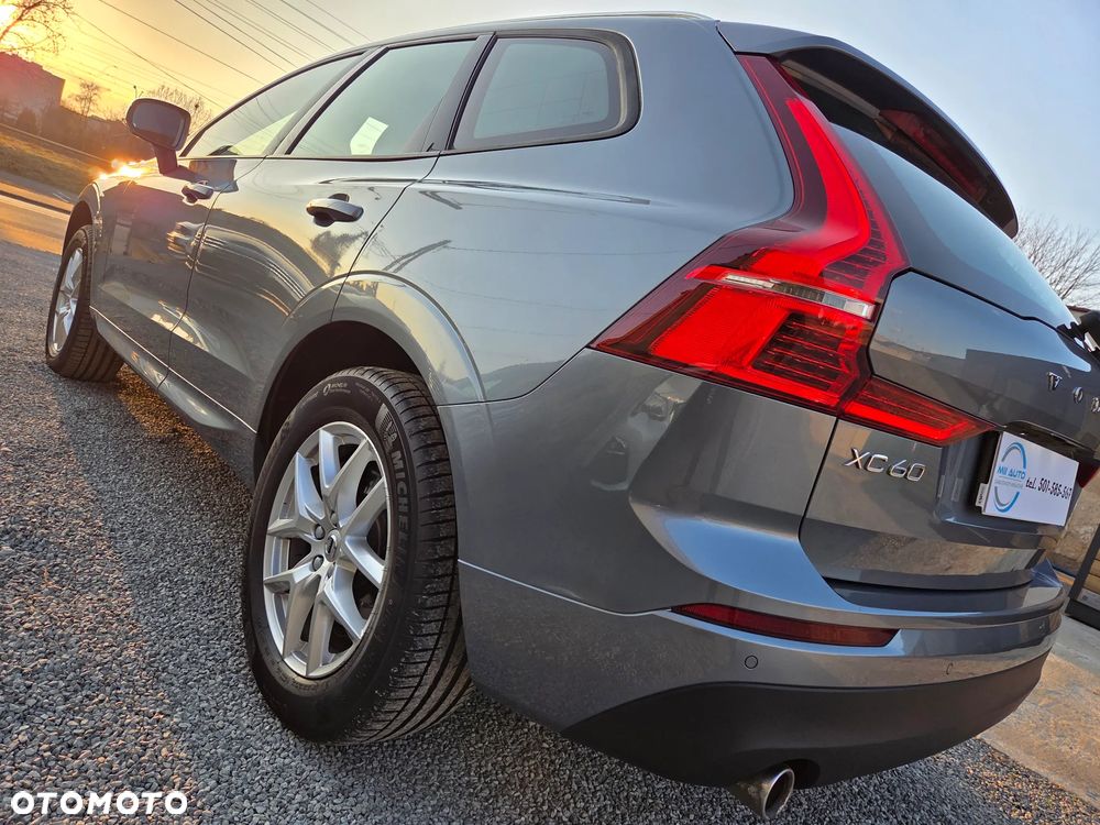 Volvo XC 60 T4 Momentum - 10