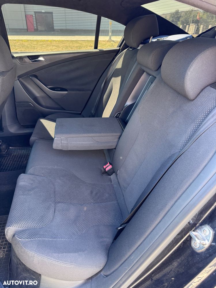 Volkswagen Passat - 10